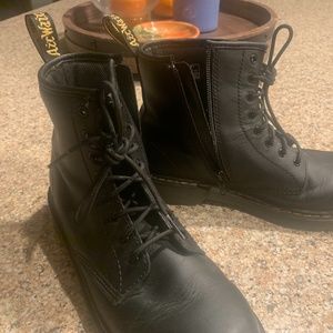 Airwalk Doc Marten boots